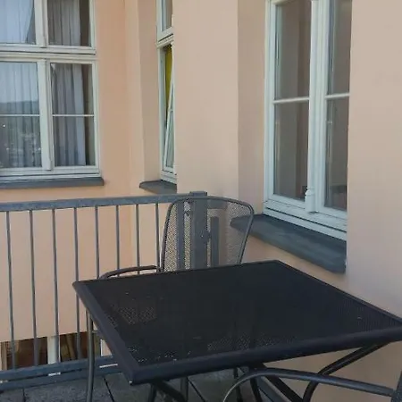 Bellevue 6 * 제바트헤링스도르프